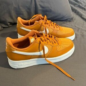 Nike Air Force One like new no crease